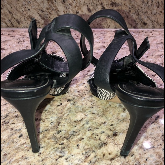 BCBGeneration Heels 👠 - Picture 3 of 7